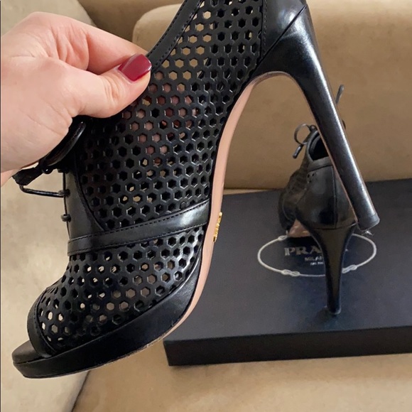 Authentic Prada Peep Toe Heels - Picture 13 of 13